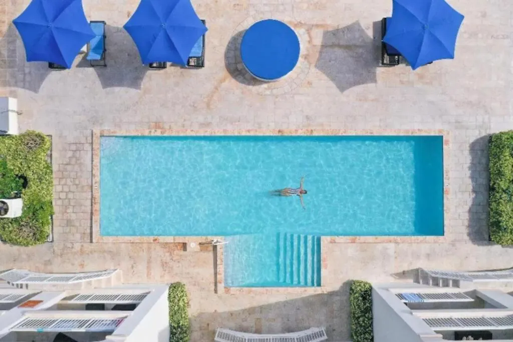 شقة Private Poolside, Loft-Like Condo With Panoramic Grace Bay Views, Walk To Beach, Restaurants, & Turtle Cove Marina!